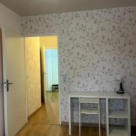 Familiale - * Nanterre